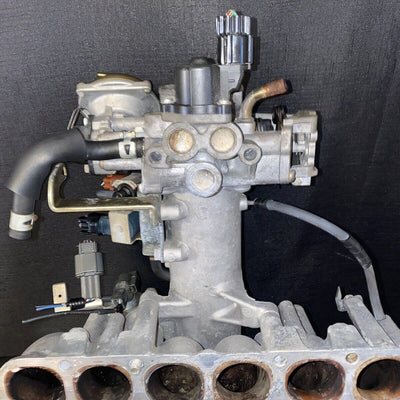 Mitsubishi Montero Intake Manifold w/Throttle Body 3.0L 1997-2003