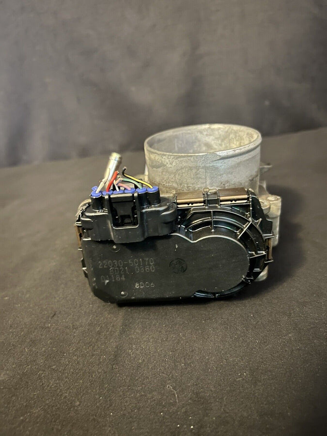Lexus GX470 Throttle Body 4.7L V8 OEM (22030-50170)  (2003-2005)
