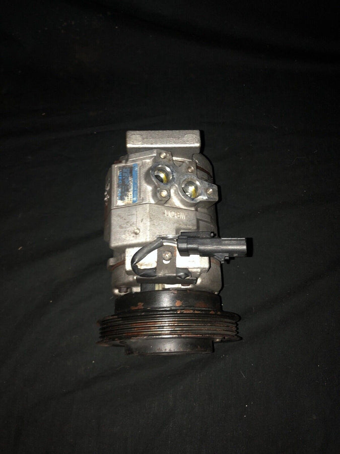 Chrysler PT Cruiser AC Compressor 2.4L  2001-2003 OEM
