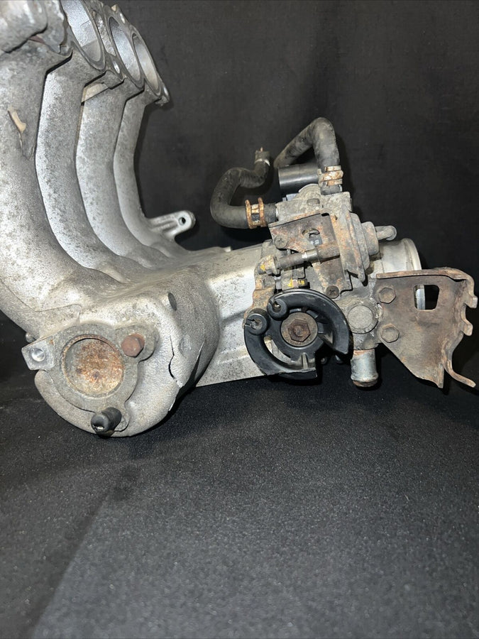 Toyota 4 Runner Throttle Body 2.7L & 2.4L W Throttle Body 00-04 (22210-75250) AT