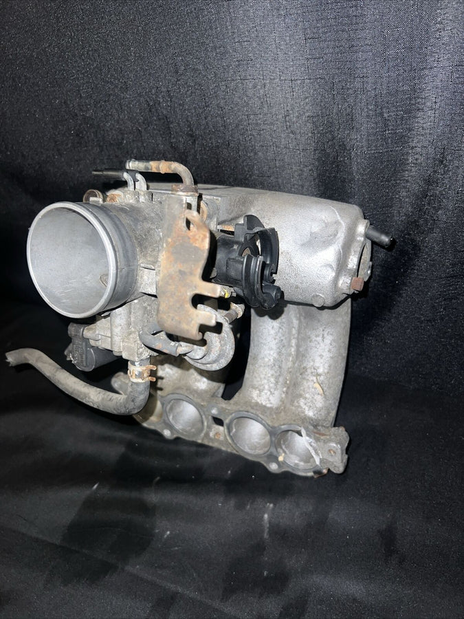 Toyota 4 Runner Throttle Body 2.7L & 2.4L W Throttle Body 00-04 (22210-75250) AT