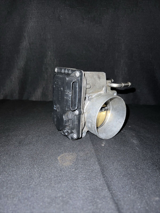 Toyota Avalon Throttle Body Assembly W/Motor 3.5L OEM (22030-0P050) (2006-2018)