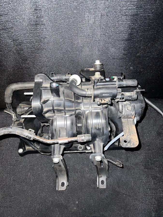 Hyundai Genesis Coupe A/T 2.0L Intake Manifold Plastic OEM 2013-2014