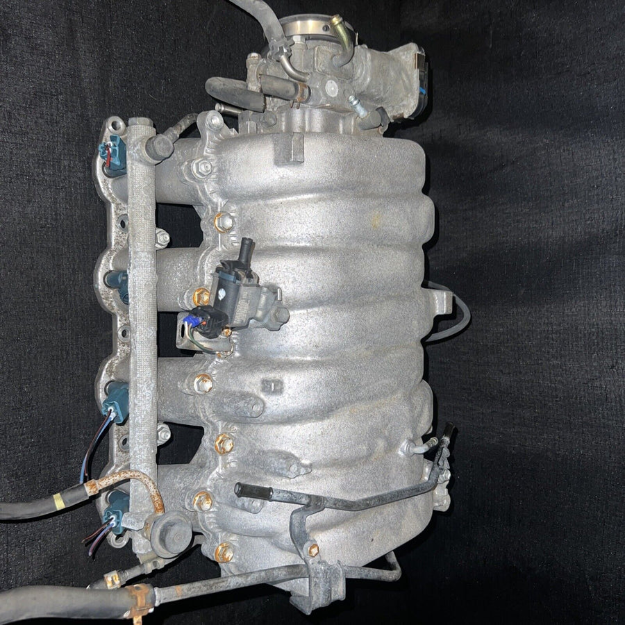 Toyota 4 runner 4.7L Intake Manifold W Throttle Body Fuel Rail 02-05