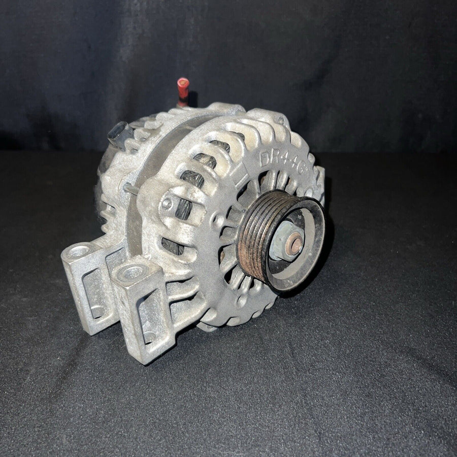 GMC Envoy Engine Electrical Alternator 4.2L OEM (15225928)(2007-2009)