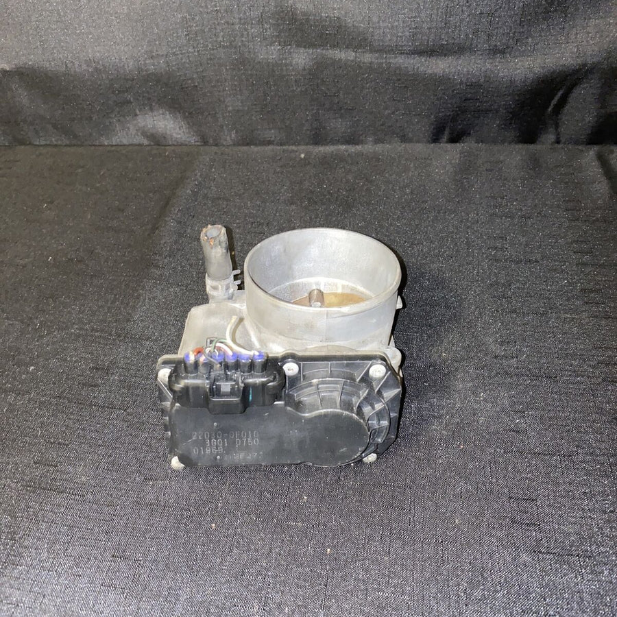 Toyota Tundra Sequoia 4.7L 2UZFE Throttle Body Assy OEM 22030-0F010 (04-10) OEM