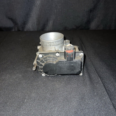 Mazda 3 Fuel Injection Throttle Body 2.0 L OEM (L3R413640) (06-13)