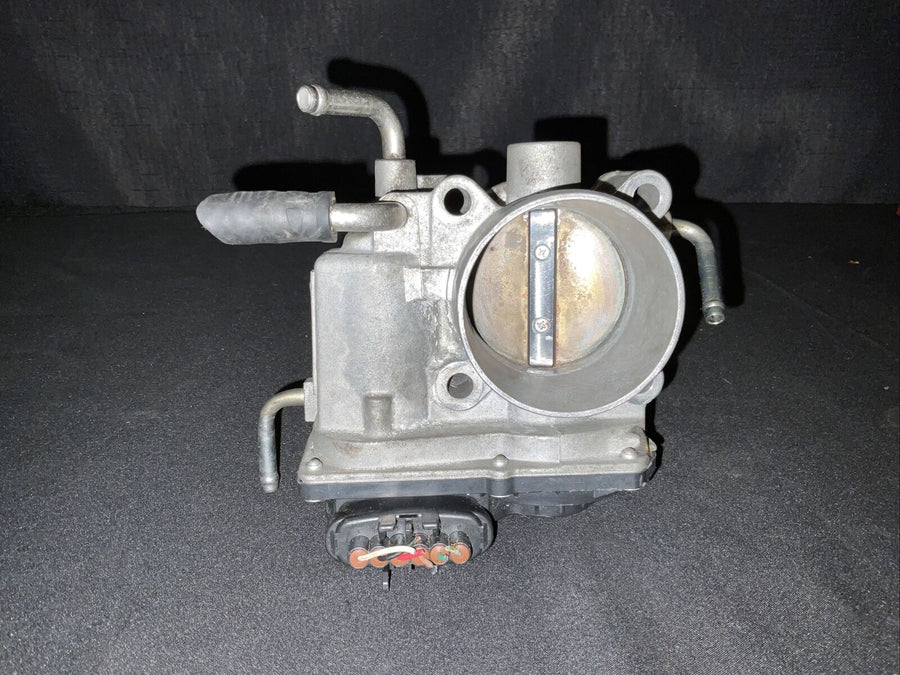 Toyota RAV4 Throttle Body Assembly W/Motor 2.4L OEM  (22030-28070) (2006-2009)