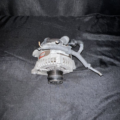 Toyota Camry Alternator 2010-2011 OEM 27060-0v060