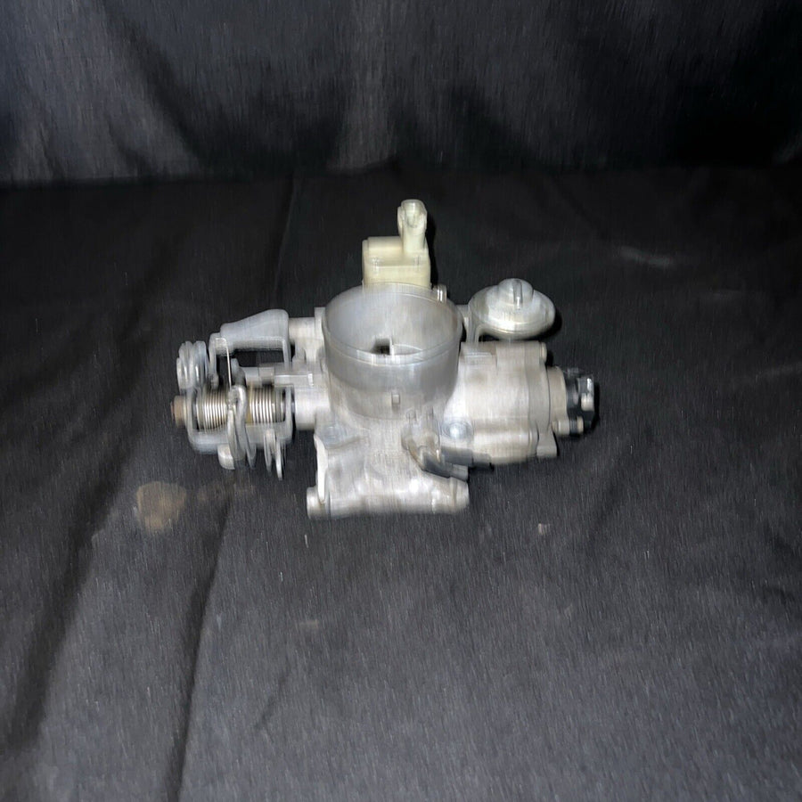 TOYOTA TACOMA Throttle Body/valve Assy 3.4L OEM (22270-62050) (1996-2003)