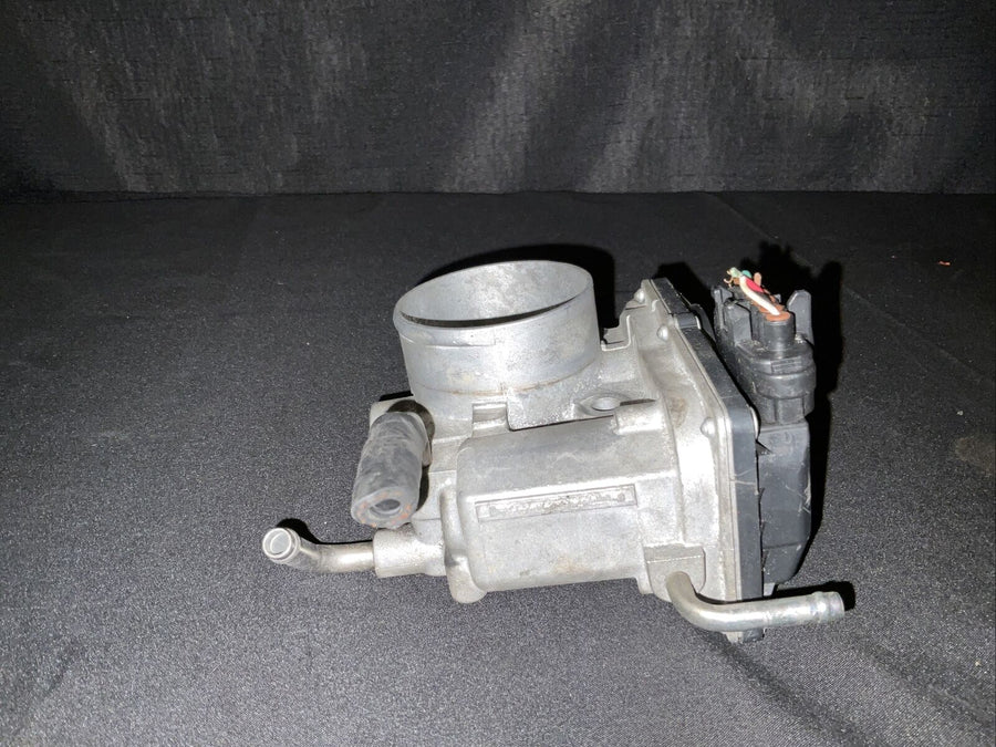 Toyota RAV4 Throttle Body Assembly W/Motor 2.4L OEM  (22030-28070) (2006-2009)