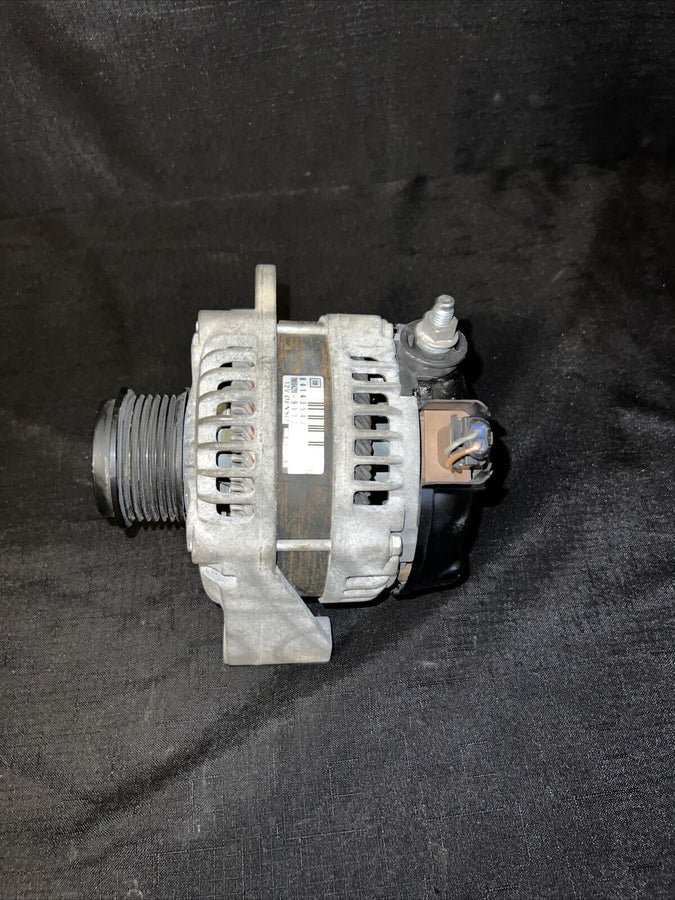 GMC Yukon Alternator 5.3L V8 (84143543) OEM 2015-2020