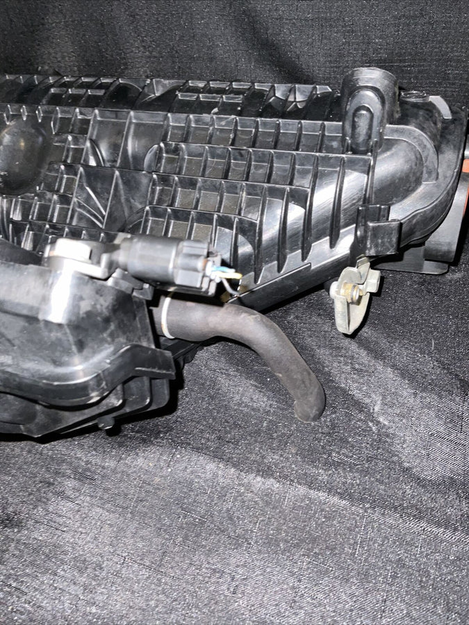 TOYOTA PRIUS 1.8L INTAKE MANIFOLD 2010-2017 OEM