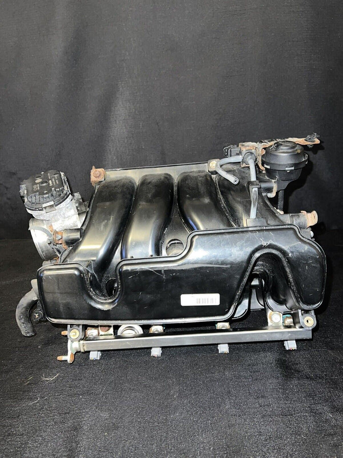 Kia Forte Intake Manifold W/ Throttle Body Assembly 2.0 L 28310-2G200 2010-2013