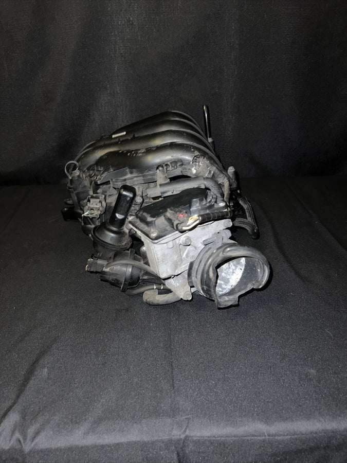 Mazda 3 Intake Manifold/Throttle Body 2.0L OEM (LF62-13-100K) (05-09)