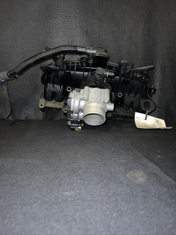 Ford Escpate Eco Boost 2.0L Turbo Intake Manifold W Throttle Body 2013-2016