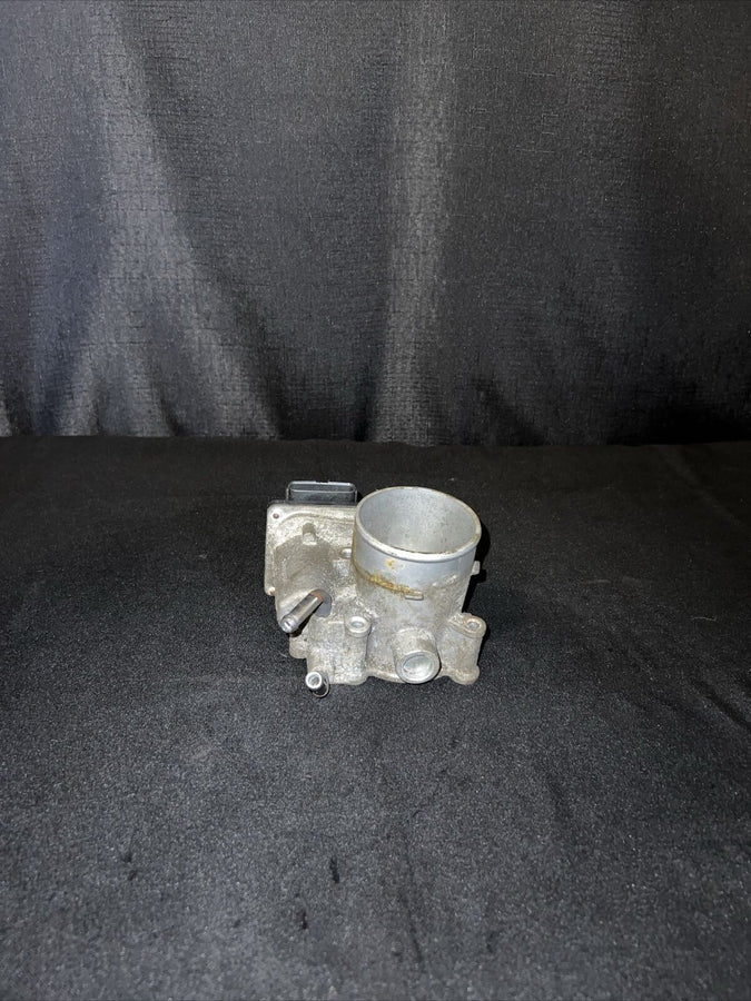 Hyundai Kona throttle body 2.0L 35100-2E400 2018-2021