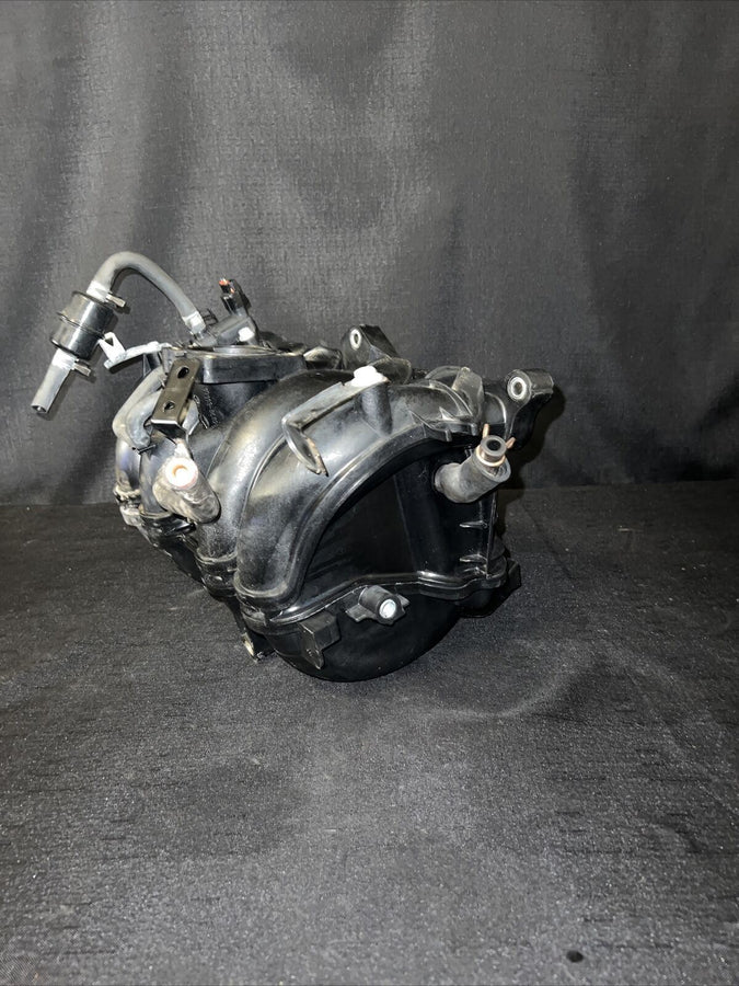 Toyota Tacoma 2.7L Intake Manifold  171130C020 OEM