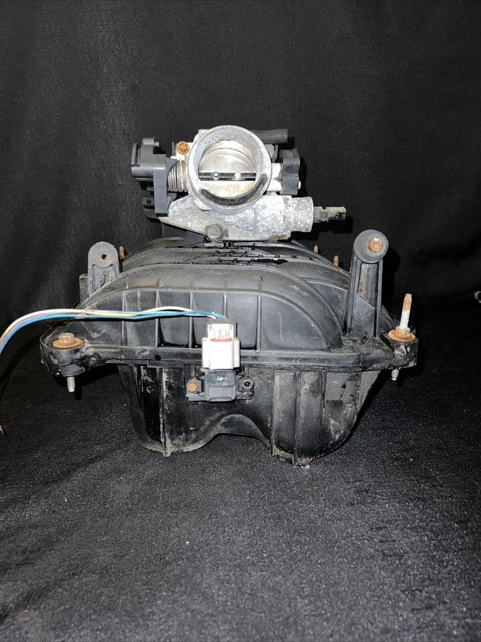 JEEP LIBERTY 3.7 L INTAKE MANIFOLD 53032803 OEM 2005-2006 With Throttle Body
