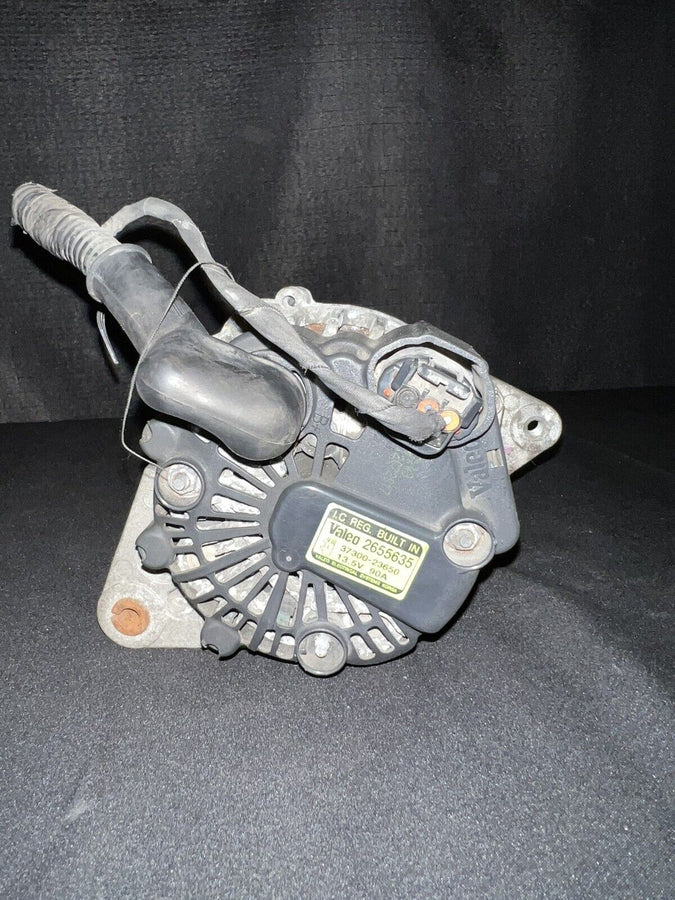 Hyundai Elantra Alternator 2.0L OEM (37300-23650) (2007-2012)