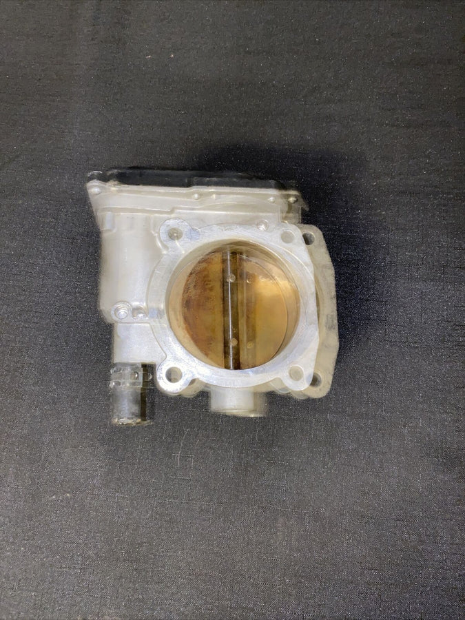 Toyota Tundra Sequoia 4.7L 2UZFE Throttle Body Assy OEM 22030-0F010 (04-10) OEM