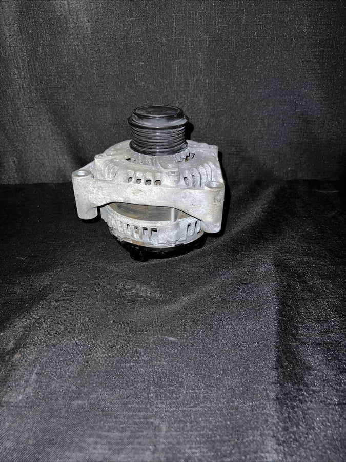 GMC Yukon Alternator 5.3L V8 (84143543) OEM 2015-2020