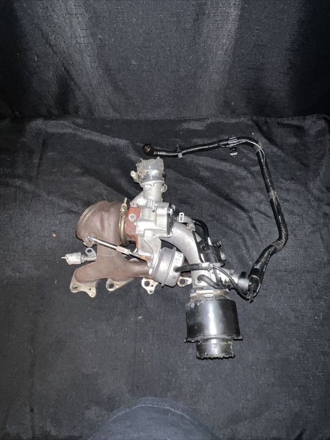 Chevrolet Cruz Garrett Turbocharger w/ Manifold 55565353 Trax Sonic (11-19)OEM