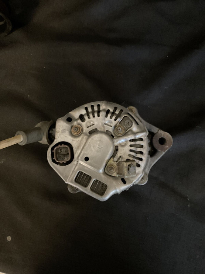 OEM Honda alternator - 102211-1810 off 2001 CRV CR-V 2.0l Engine B20