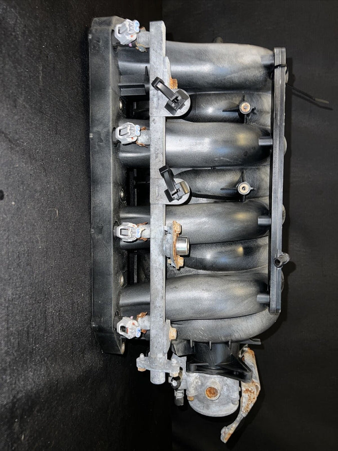 Nissan Pathfinder 5.6L V8 Intake Manifold 2008-2012 OEM 14001-ZE0 Titan
