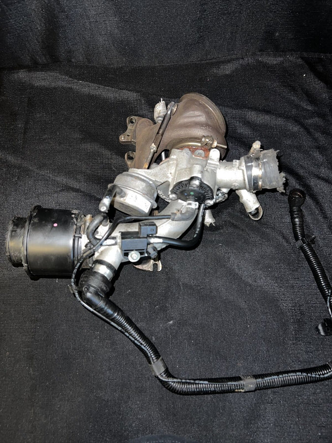 Chevrolet Cruz Garrett Turbocharger w/ Manifold 55565353 Trax Sonic (11-19)OEM