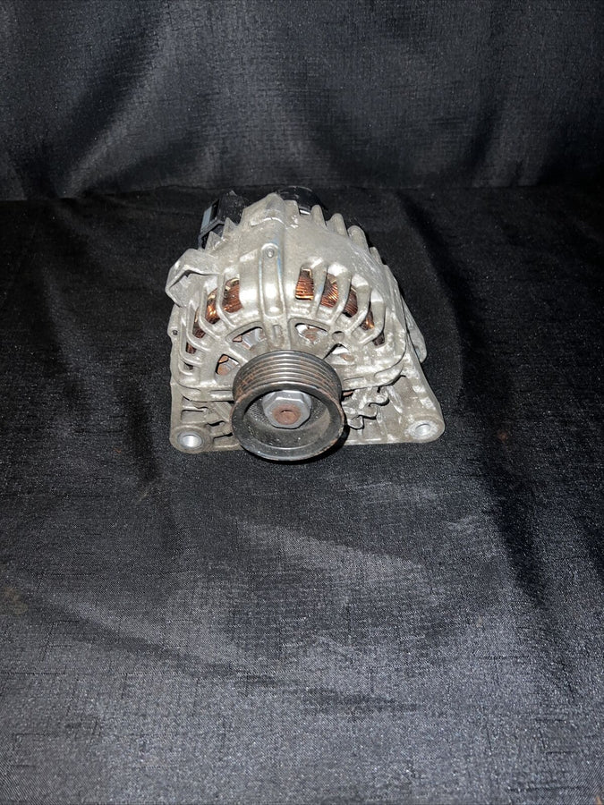 Hyundai Genesis Altenator 2.0L Turbo 2013-2014 37301-2c110)