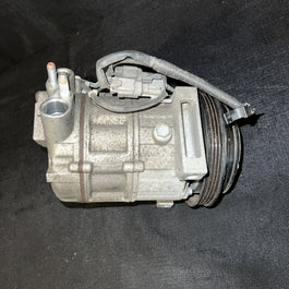 Nissan M35 A/C Compressor Oem 92600-EG00C Zexel 92600-EG00A 2006-2009
