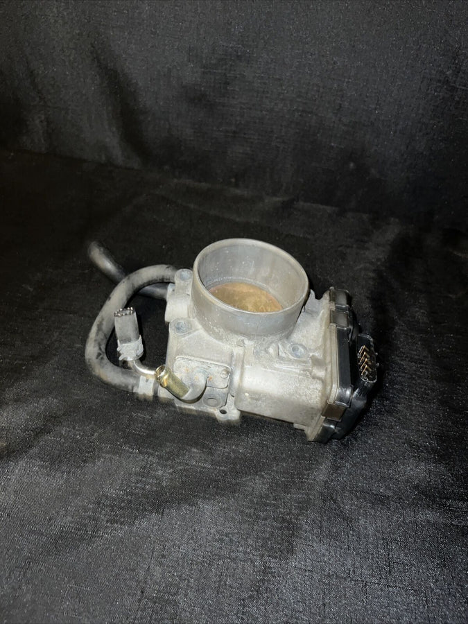 Toyota Land Cruiser Throttle Body 4.7L V8 (22030-50170) OEM 2002-2005
