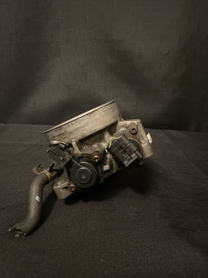 Chevrolet Express 1500 Throttle Body 5.3L V8 2003-2006 Savanna