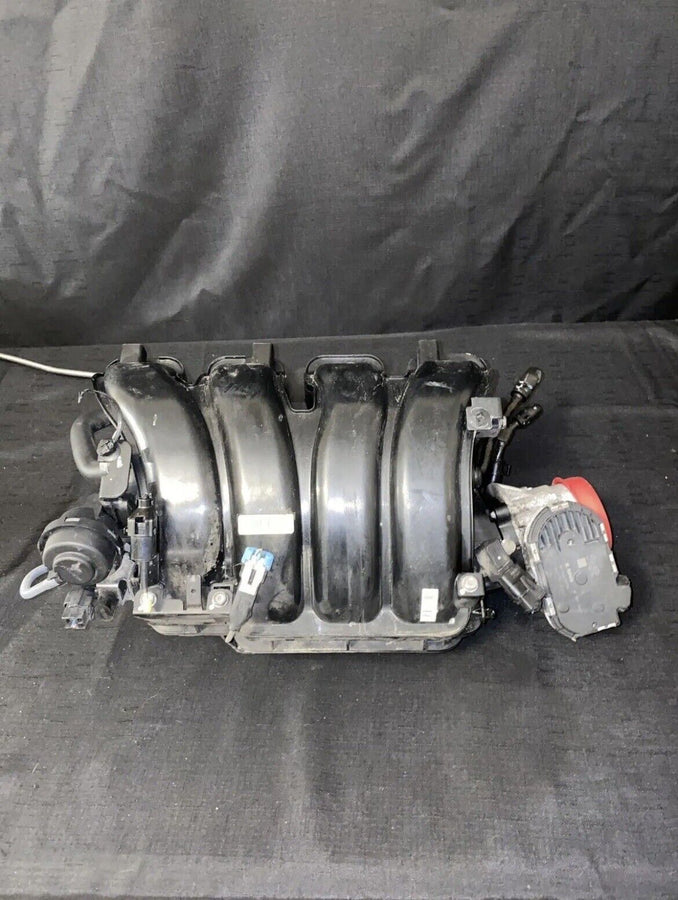 Kia Optima Intake Manifold w/Throttle Body 28310-2G700 2.4L Oem 2011-2015