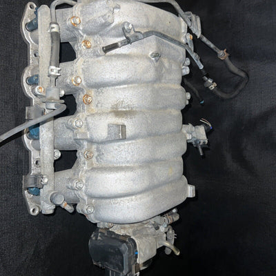 Toyota 4 runner 4.7L Intake Manifold W Throttle Body Fuel Rail 02-05