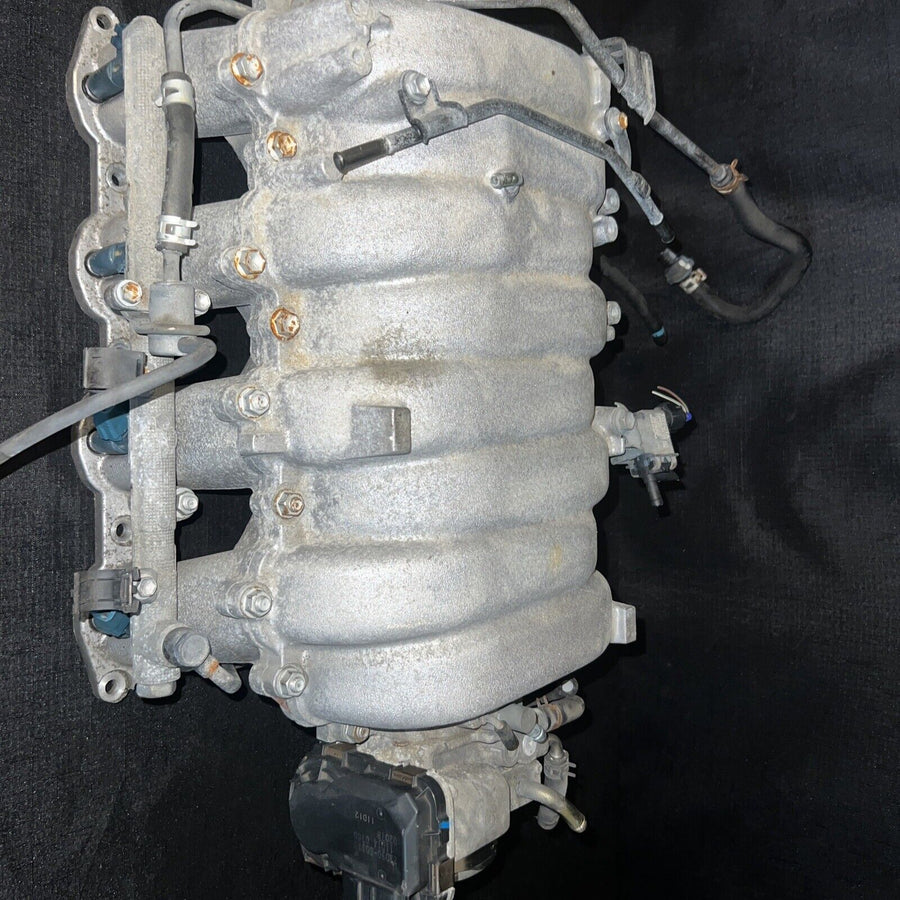 Toyota 4 runner 4.7L Intake Manifold W Throttle Body Fuel Rail 02-05