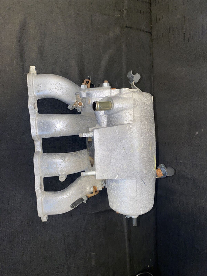 Toyota Tacoma 2.7L-2.4L Intake Manifold 2000-2004 W out EGR