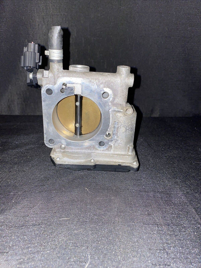 Subaru Outback Throttle Body 2.5L Subaru 16112AA300