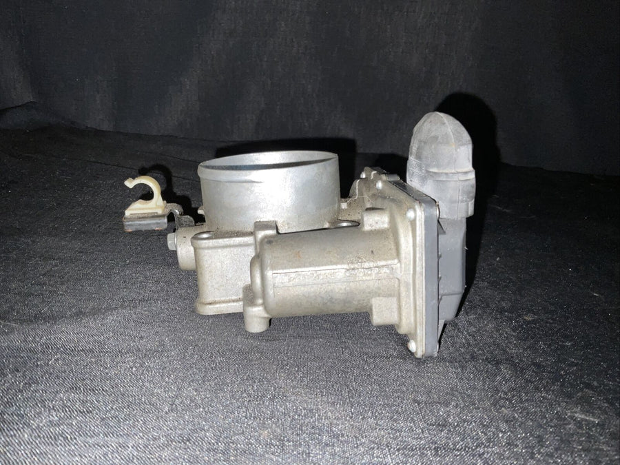 TOYOTA CAMRY FUEL INJECTION THROTTLE BODY OEM (22030-0V010) (2010- 2017)
