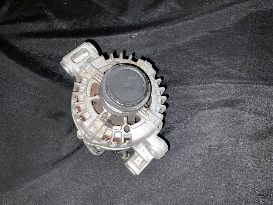 Chevrolet Camaro 3.6L V6 Alternator 13588313 OEM 2010-2012