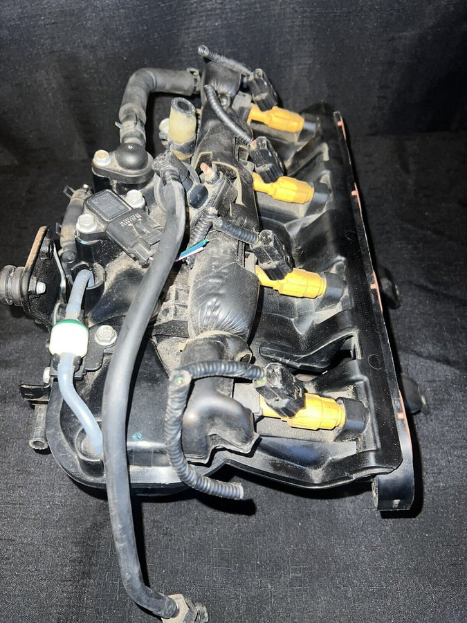 Hyundai Genesis Coupe A/T 2.0L Intake Manifold Plastic OEM 2013-2014