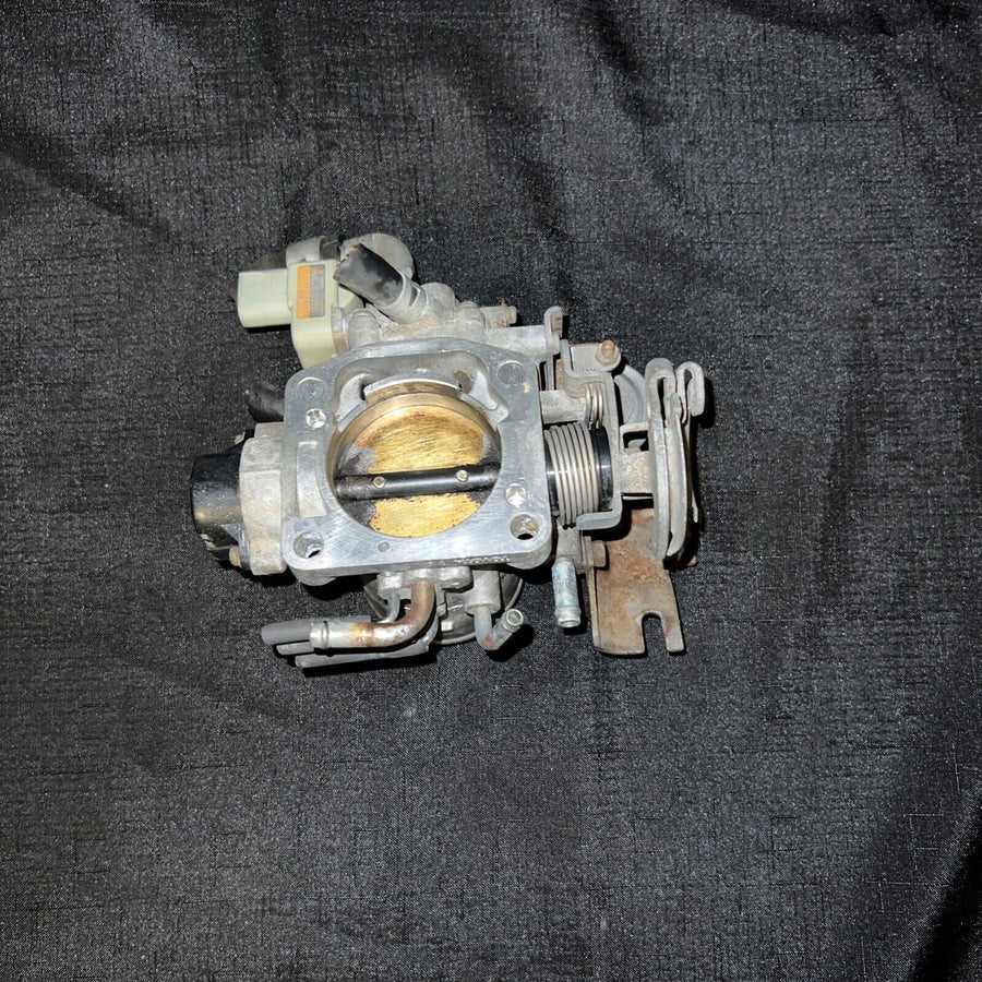 Toyota Throttle Body Assembly Oem 22210-75220 2.4L 2.7L 1997-2000 AT
