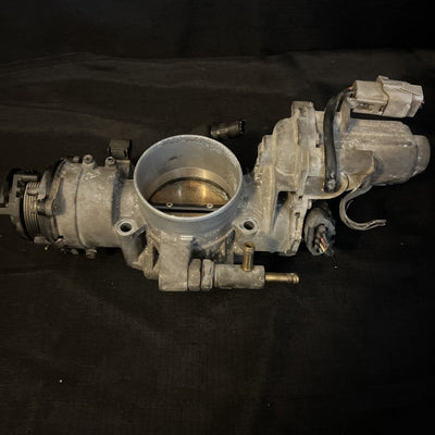 Toyota Landcruiser Throttle Body Assembly 4.7L w/motor OEM 22030-50142 (98-02)