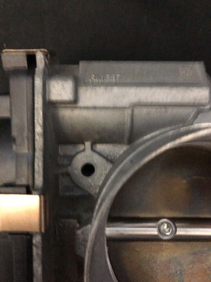 Throttle Body Assembly For GM Chevy V8 4.8L 5.3L 6.0L 1500 2500 3500