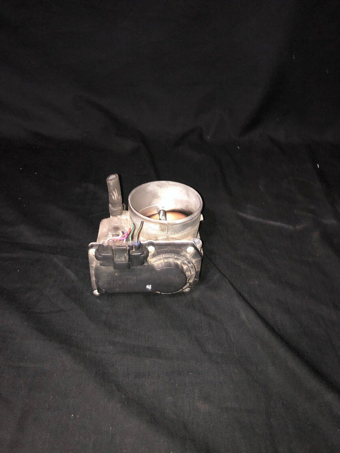 Toyota Lexus 4.7L V8 Throttle Body 2UZFE 2UZ 22030-0F010 22030-50200 OEM