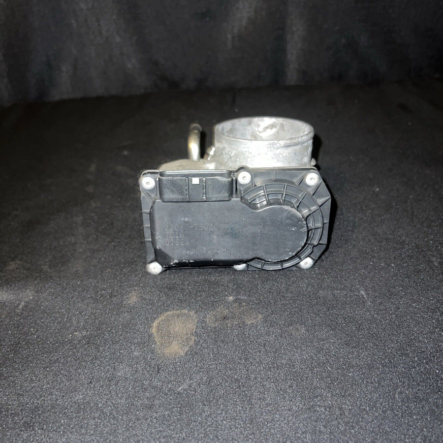 Toyota Tacoma Fuel Injection Throttle Body 2.7L OEM (22030-75020) (2005-2016)