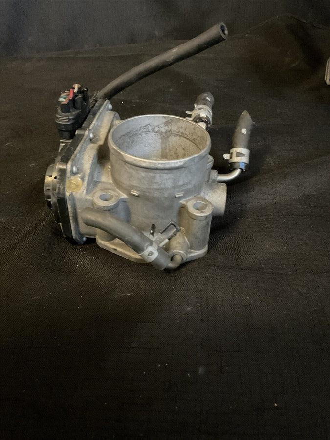 Scion TC 2.4L Throttle Body Fits 07-10 22030-28070 OEM