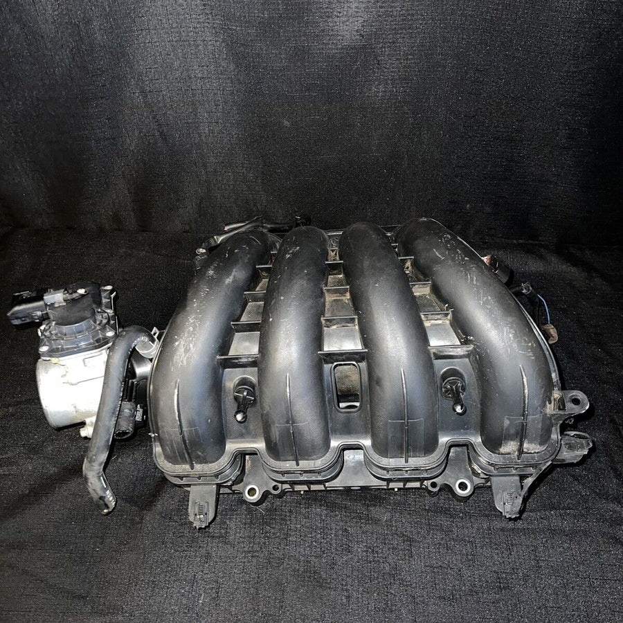 Mazda 3 Intake Manifold w/Throttle Body Oem PE1113100B 2013-2018