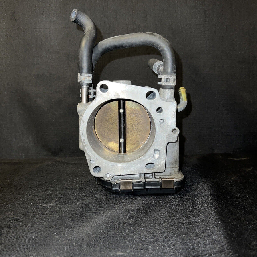 Toyota Land Cruiser Throttle Body 4.7L V8 (22030-50170) OEM 2002-2005